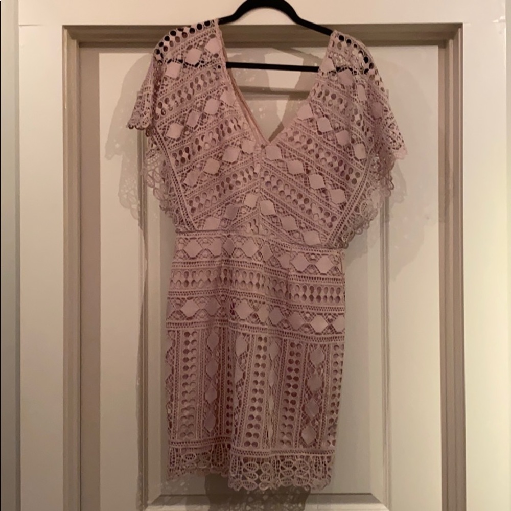 Lace dress- light color shade of pink